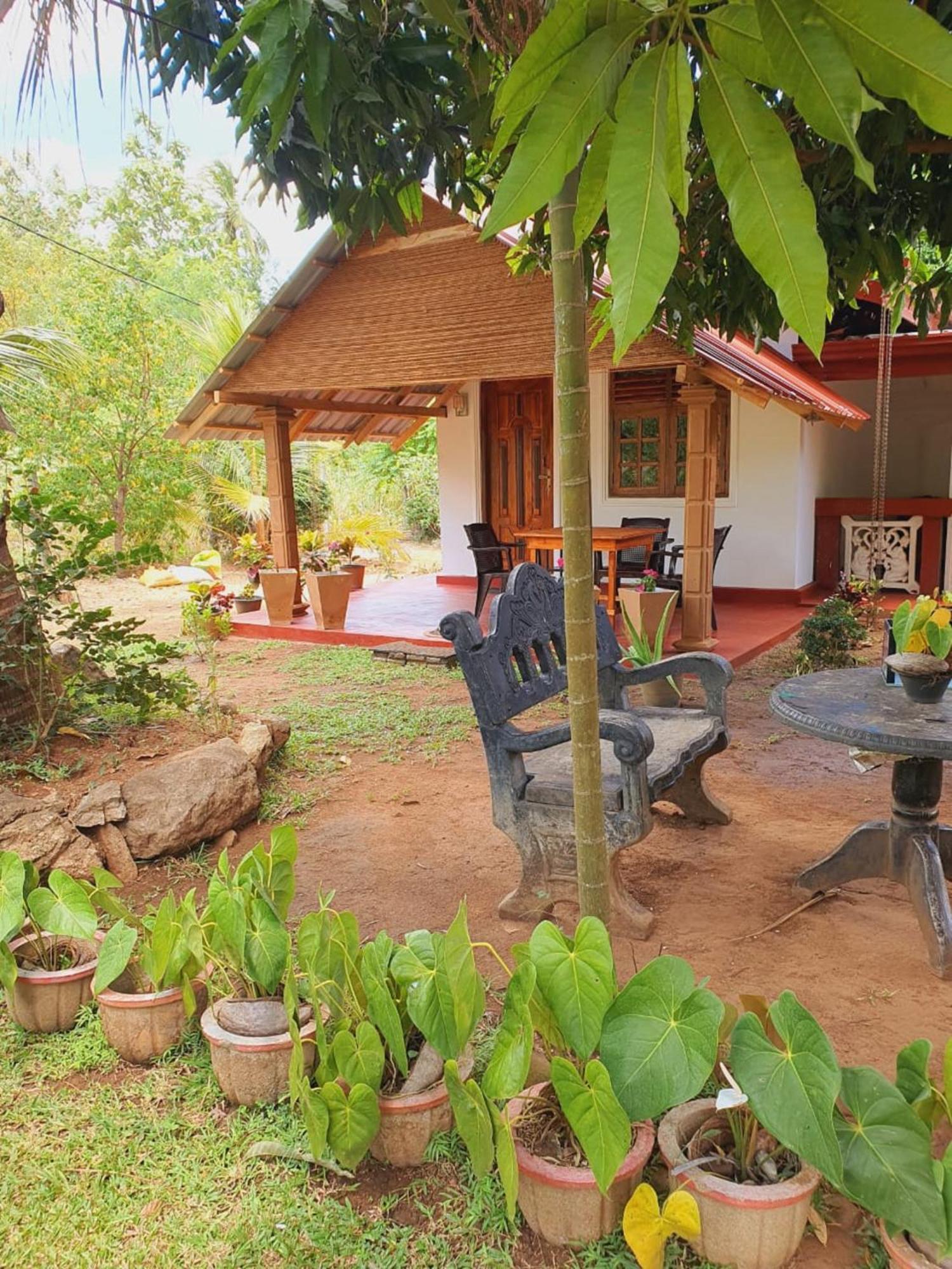 Jungle Eco Lodge & Safari Sigiriya Bagian luar foto